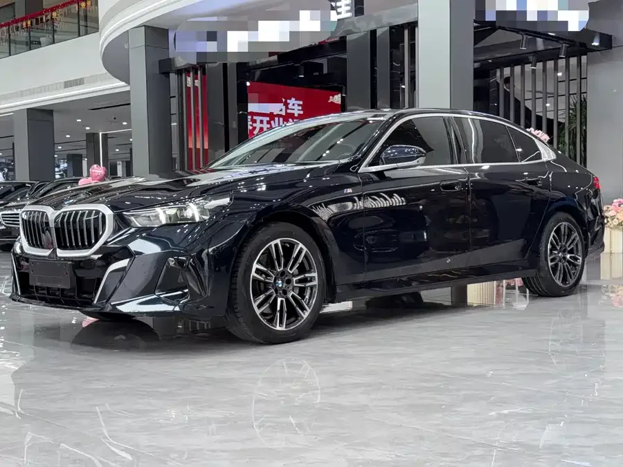 BMW 5 Series 2024