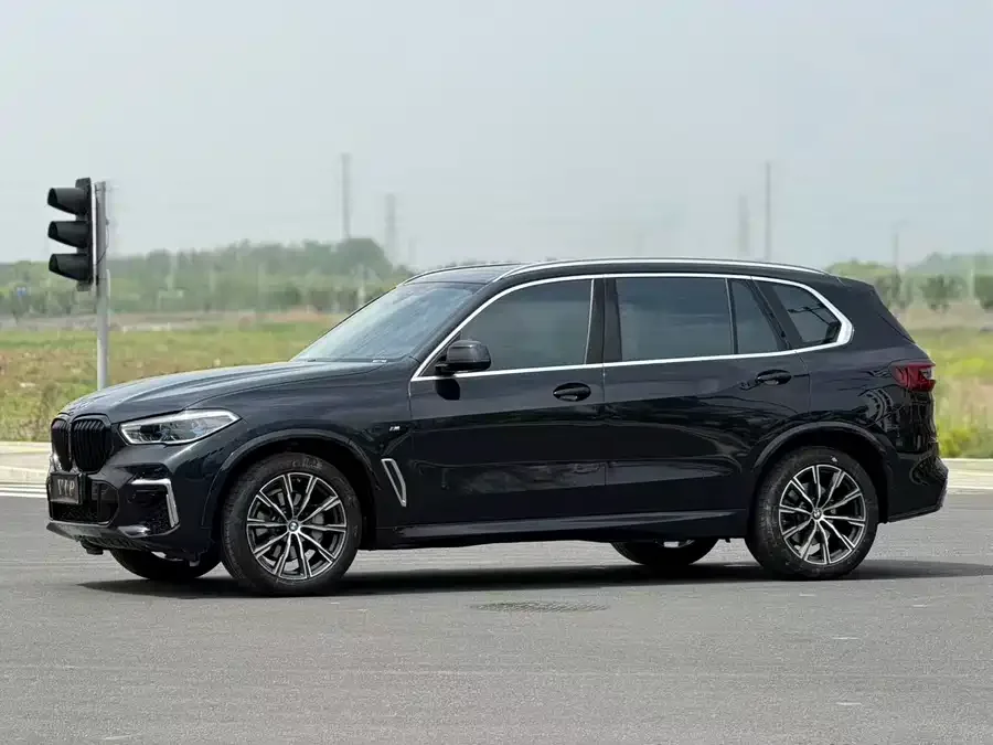 BMW X5 2023