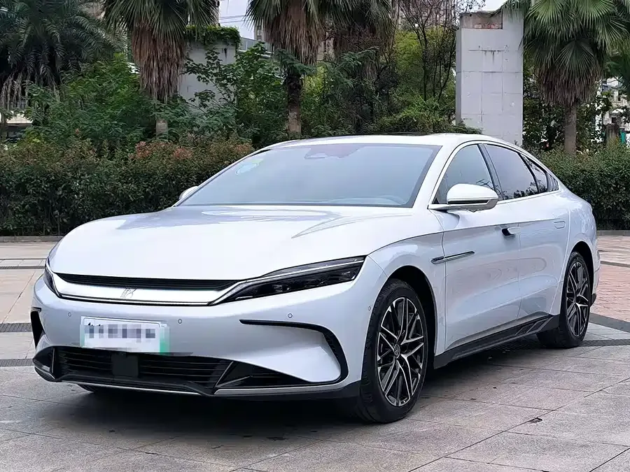 BYD Second-hand Han 2025 EV 605KM Premium Edition 2024 — фото 1, купить с доставкой в Москву