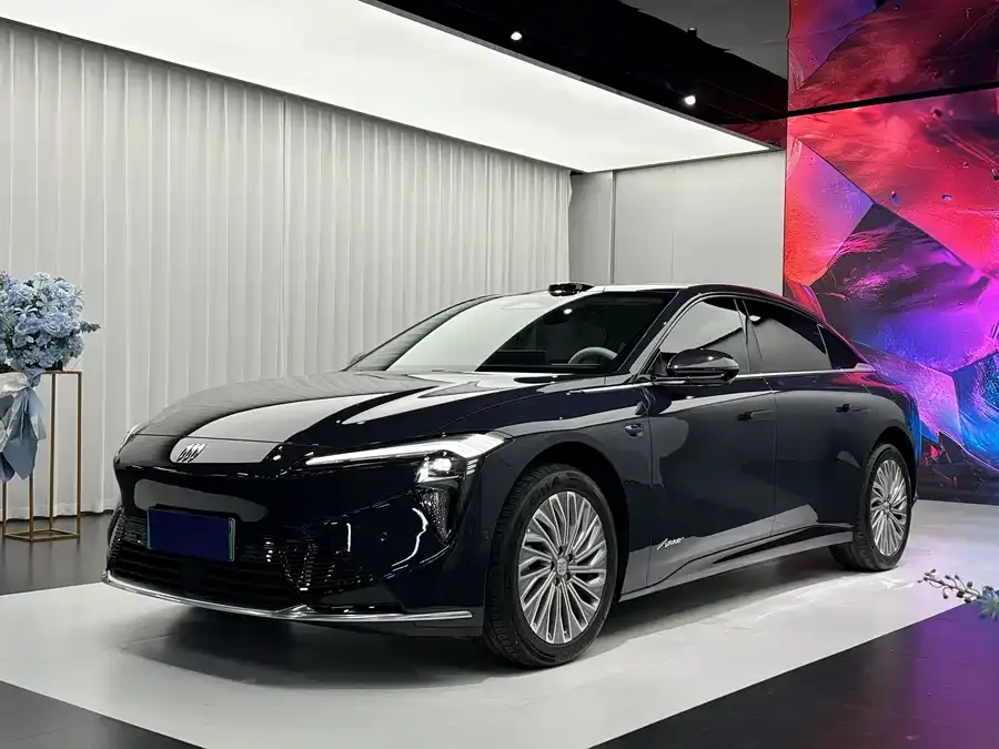Buick Zhijing L7 Buick Avenir 2025 2025 — фото 1, купить с доставкой в Москву
