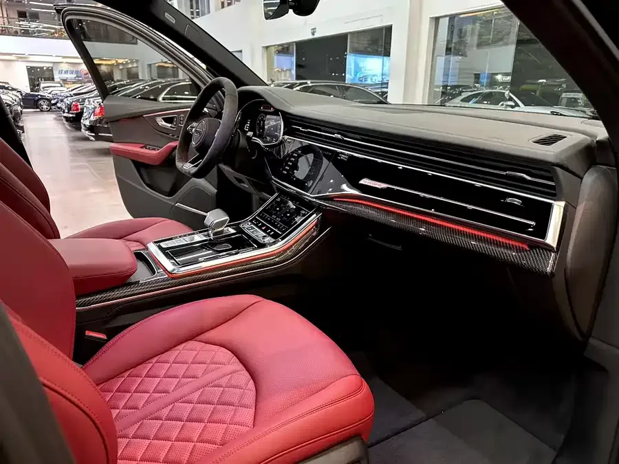 Audi Q7 2023 55 TFSI quattro S line Ice and Snow Sports Edition 2024 — миниатюра 5