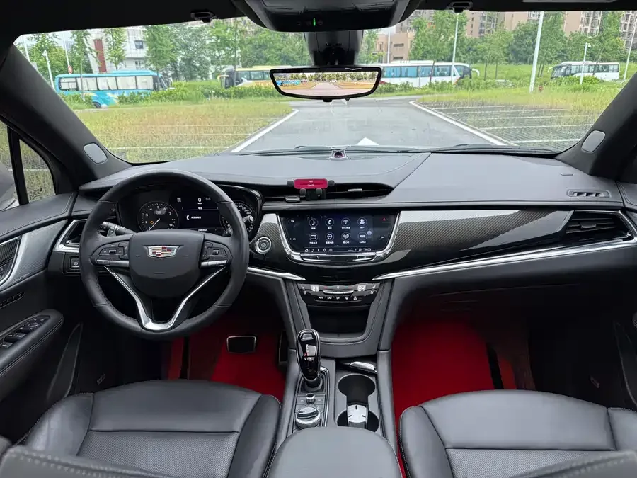 Cadillac XT6 2022 2.0T 6-seat 4WD Premium Edition 2022 — миниатюра 2