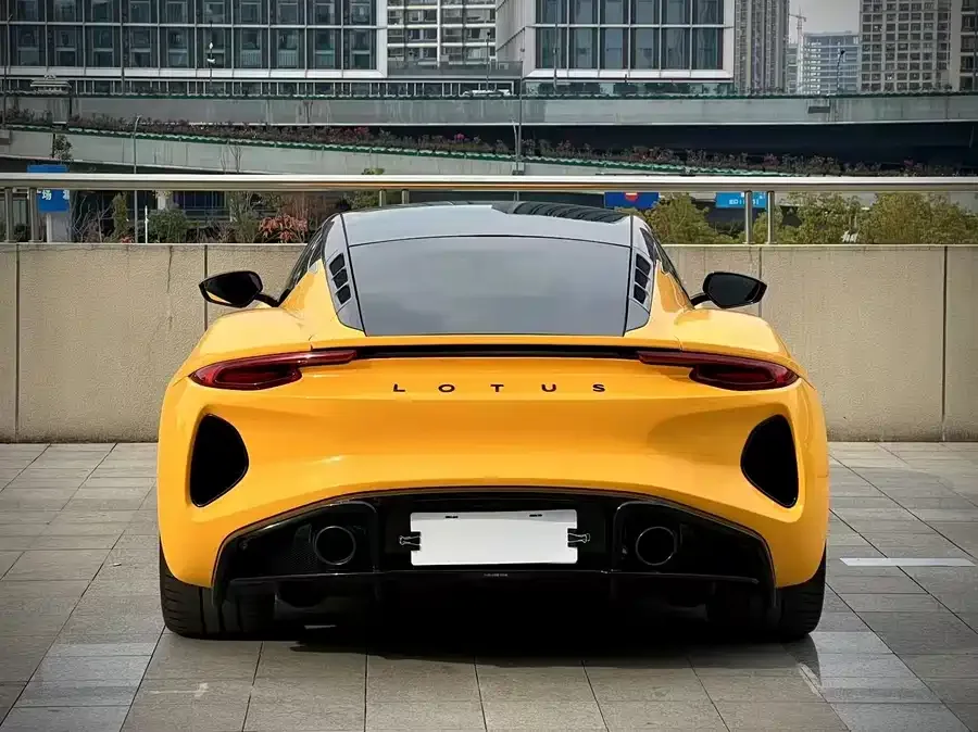 Lotus EMIRA EMIRA 2021 2.0T DCT First Edition 2024 — миниатюра 3