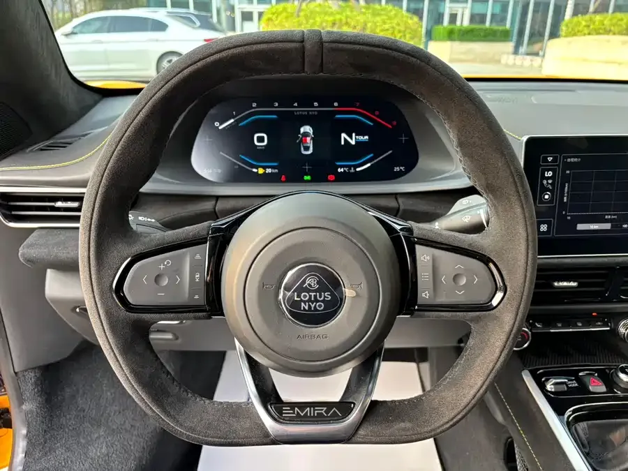 Lotus EMIRA EMIRA 2021 2.0T DCT First Edition 2023 — миниатюра 5