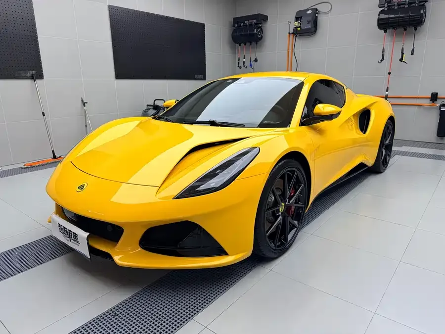 Lotus EMIRA 2023