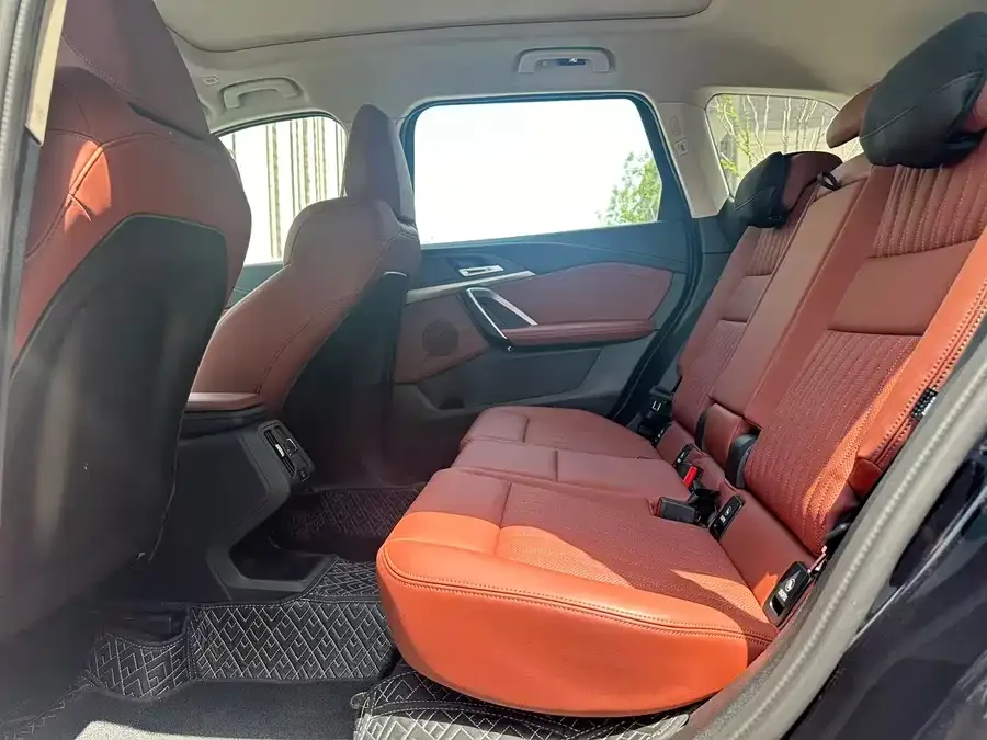 BMW X1 2026 sDrive25Li M Sport Package 2026 — миниатюра 2
