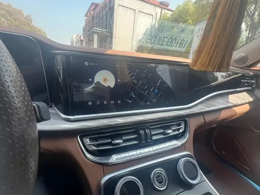 Hongqi H9 Hongqi H9 2022 2.0T Intelligent Connection Flagship Edition 2023 — миниатюра 2