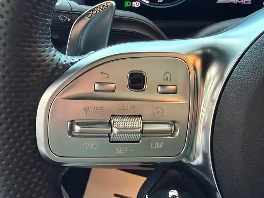 Mercedes-Benz A-Class AMG Mercedes-Benz A-Class AMG (Imported) 2022 AMG A 35 4MATIC 2023 — миниатюра 3