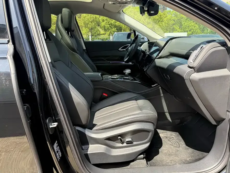Hongqi HS3 PHEV Hongqi HS3 PHEV 2024 115km Jinwei Edition 2024 — миниатюра 5