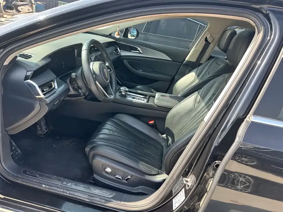 Hongqi H5 Hongqi H5 2023 2.0T Automatic Intelligent Connection Flagship Chang Edition 2022 — миниатюра 4