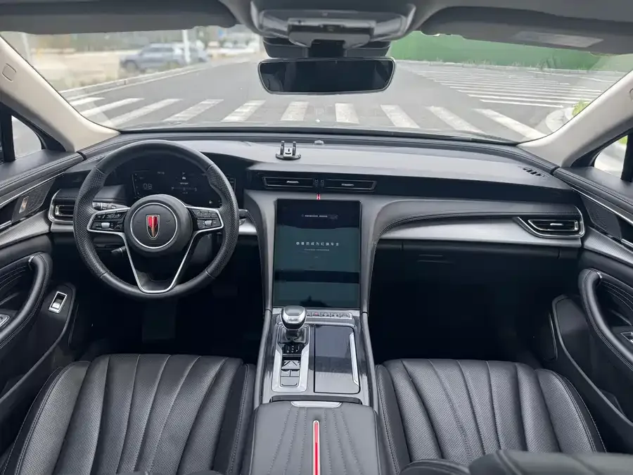 Hongqi H5 Hongqi H5 2023 1.5T DCT Zhilian Qiyue Edition 2023 — миниатюра 3