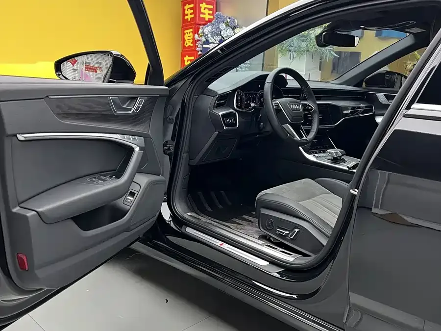 Audi A6L 2024 45 TFSI quattro premium dynamic model 2024 — миниатюра 4