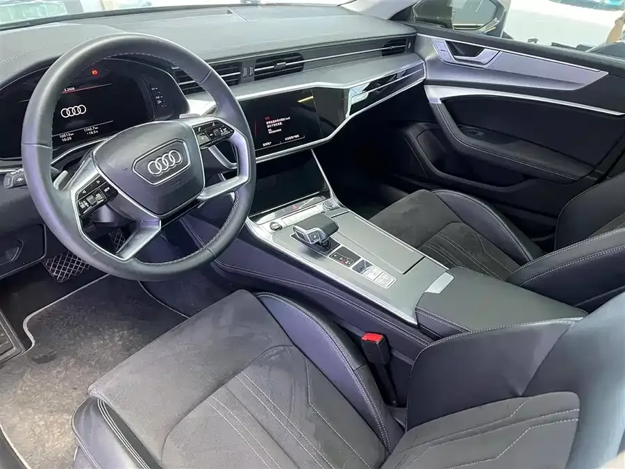 Audi A7L 2025 45 TFSI Luxury Edition 2025 — миниатюра 2
