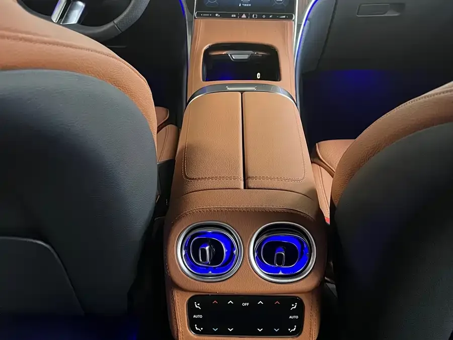 Mercedes-Benz GLC-Class Mercedes-Benz GLC 2024 facelift GLC 300 L 4MATIC Dynamic 5-seater 2024 — миниатюра 3