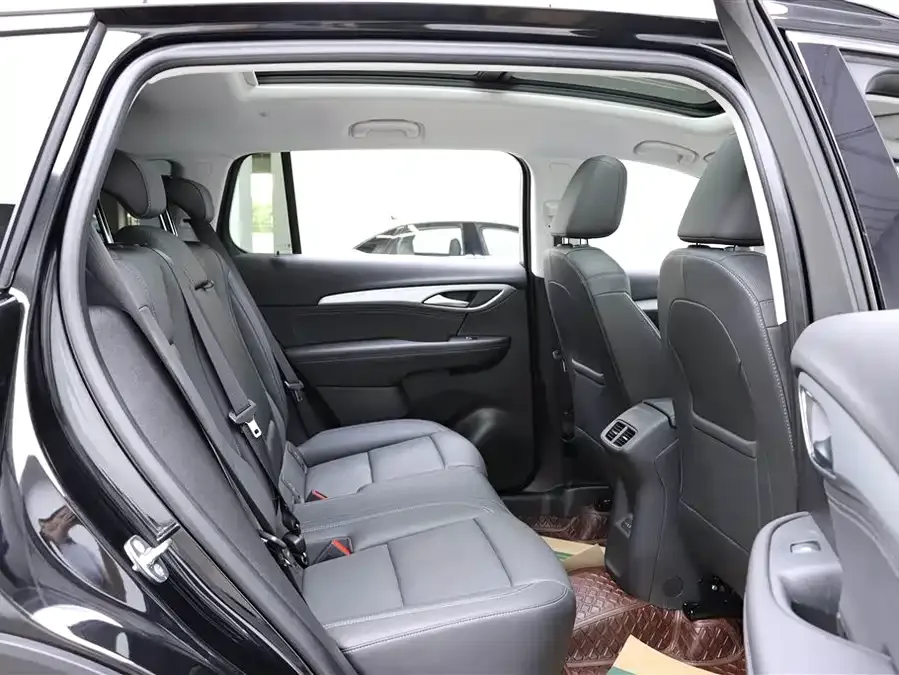 Buick Envision Plus Envision Plus 2025 Envision Plus 28T 2WD Platinum Edition 2025 — миниатюра 5