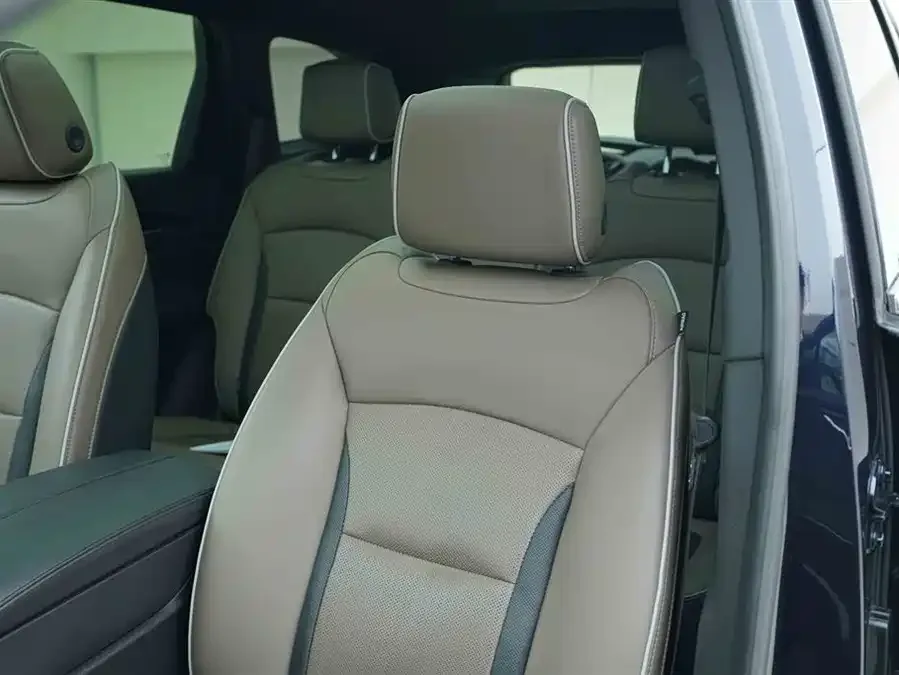 Buick Envision 2022 Angkeqi 652T 4WD flagship model 7 seats 2023 — миниатюра 4