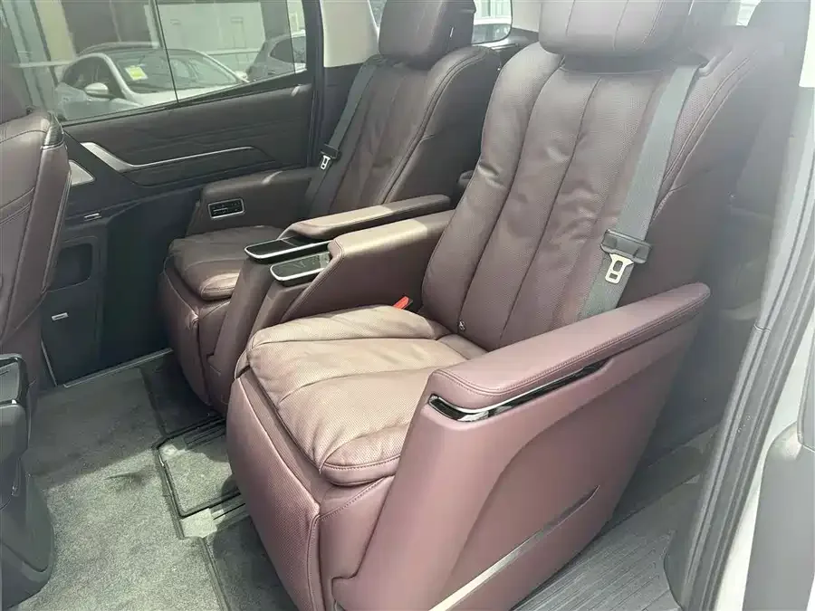 Buick Century Century 2025 2.0T Six-seat Yunshi Edition 2024 — миниатюра 2