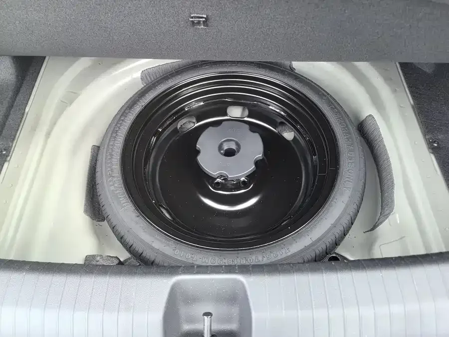 Volkswagen Passat 2026 Passat Pro 380TSI Dragon Edition 2025 — миниатюра 3