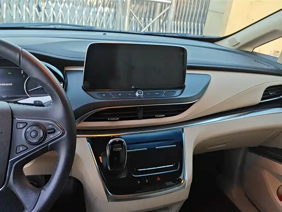 Buick GL8 2023 facelift land business class luxury model 2024 — миниатюра 4