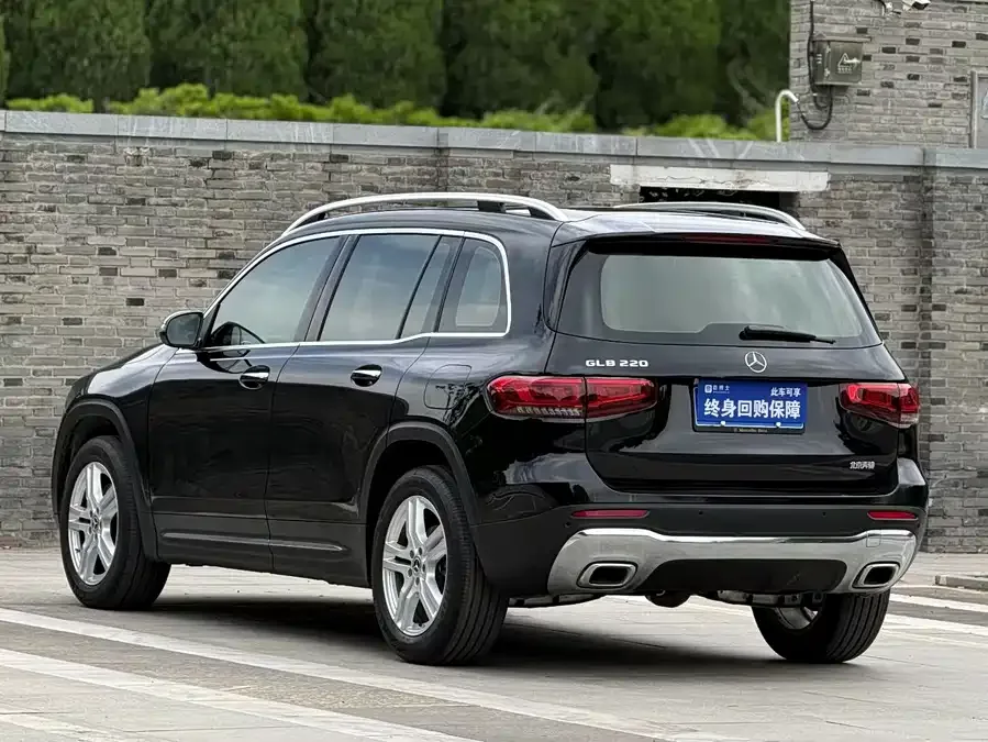 Mercedes-Benz GLB-Class Mercedes-Benz GLB 2023 GLB 220 Dynamic 2023 — миниатюра 3