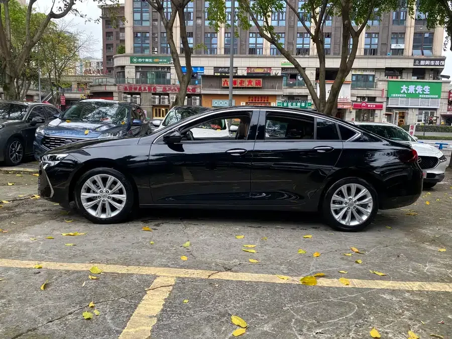 Buick Regal Regal 2024 facelift 28T Enjoyment Edition 2023 — миниатюра 2