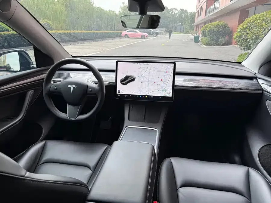 Tesla Model Y Model Y 2022 rear-wheel drive version 2022 — миниатюра 2