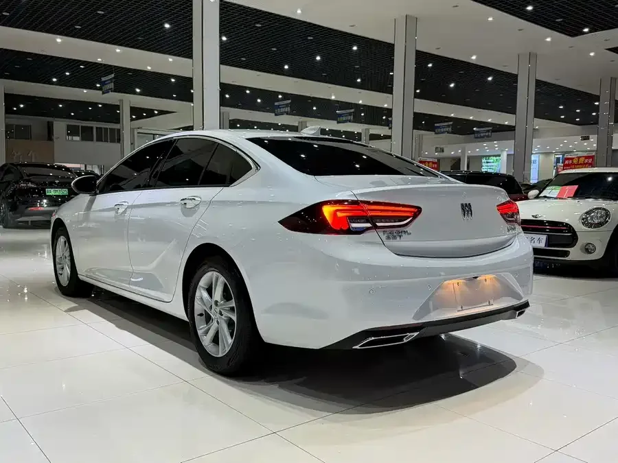 Buick Regal Buick Regal 2025 25T Premium Edition 2025 — миниатюра 3