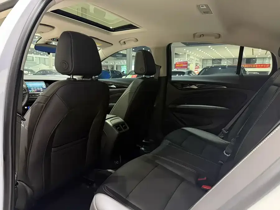 Buick Regal Buick Regal 2025 25T Premium Edition 2025 — миниатюра 4