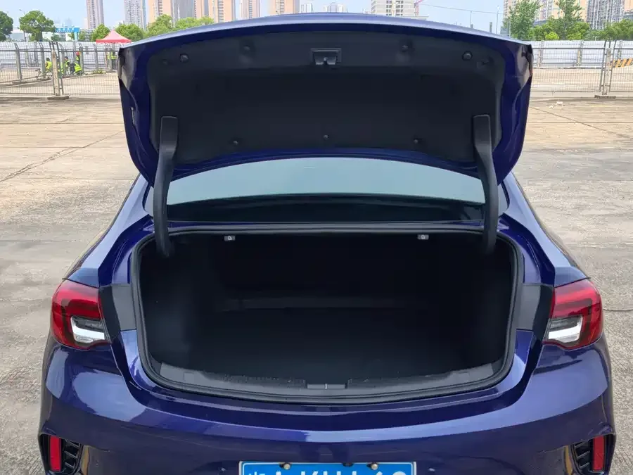 Buick Regal Regal 2021 GS 28T Elite 2022 — миниатюра 3