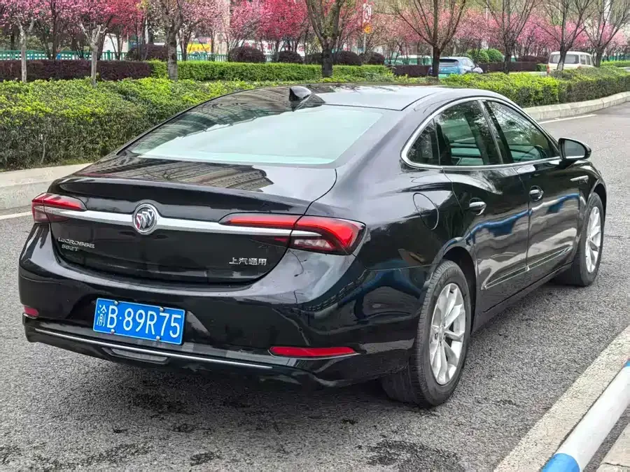 Buick LaCrosse LaCrosse 2022 552T Luxury 2023 — миниатюра 2