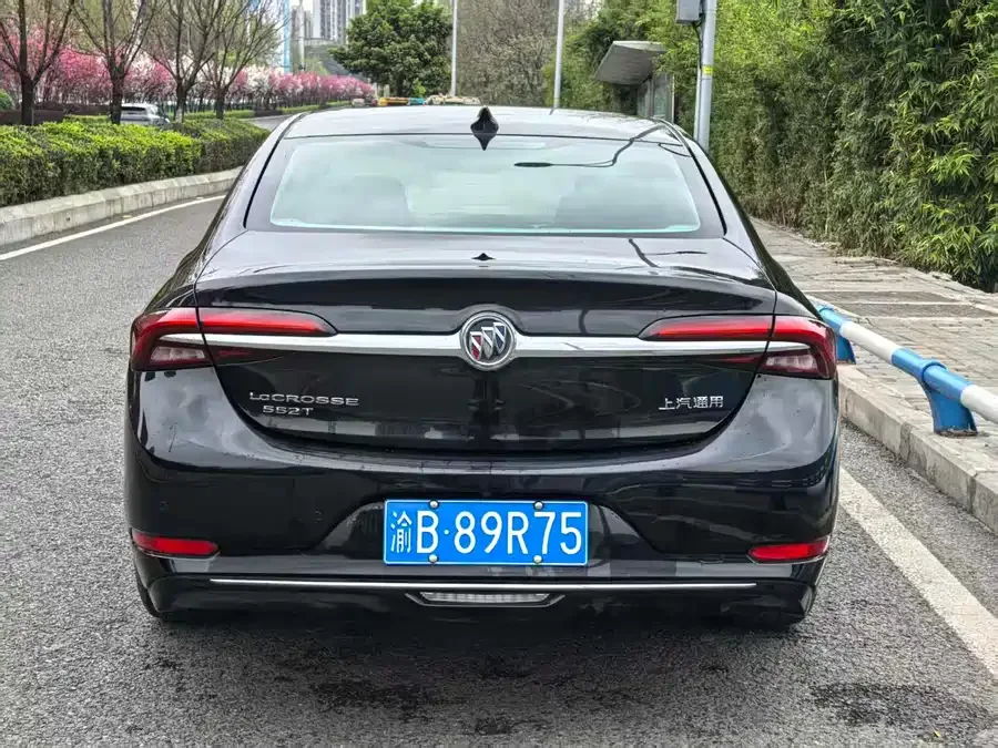 Buick LaCrosse LaCrosse 2022 552T Luxury 2023 — миниатюра 4