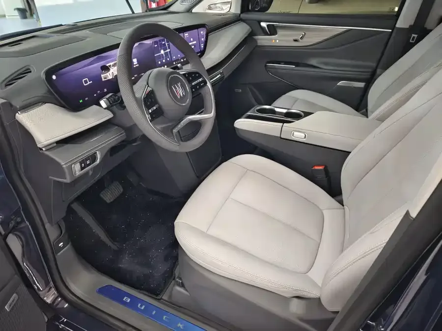 Buick GL8 2025 Lu Zun Premium Edition 2025 — миниатюра 3