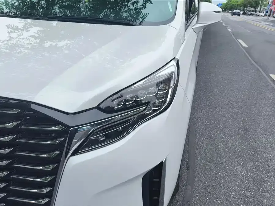Buick GL8 2023 ES Lu Zun Comfort Edition 2022 — миниатюра 5