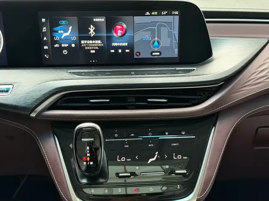 Buick GL8 2022 Avenir Six-seat Xianli Edition 2022 — миниатюра 3