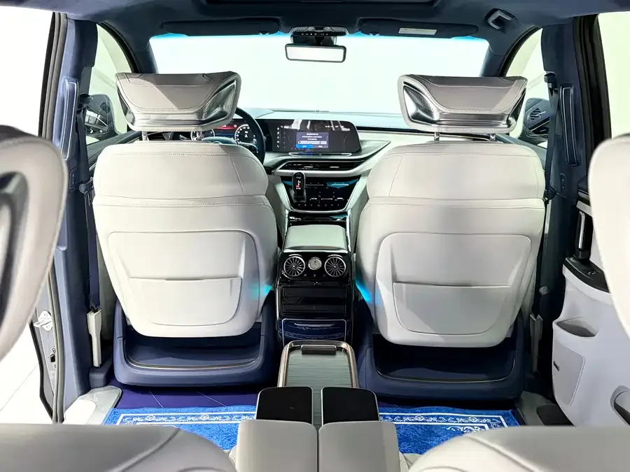 Buick GL8 2022 Avenir Four-seat Premium Edition 2022 — миниатюра 4
