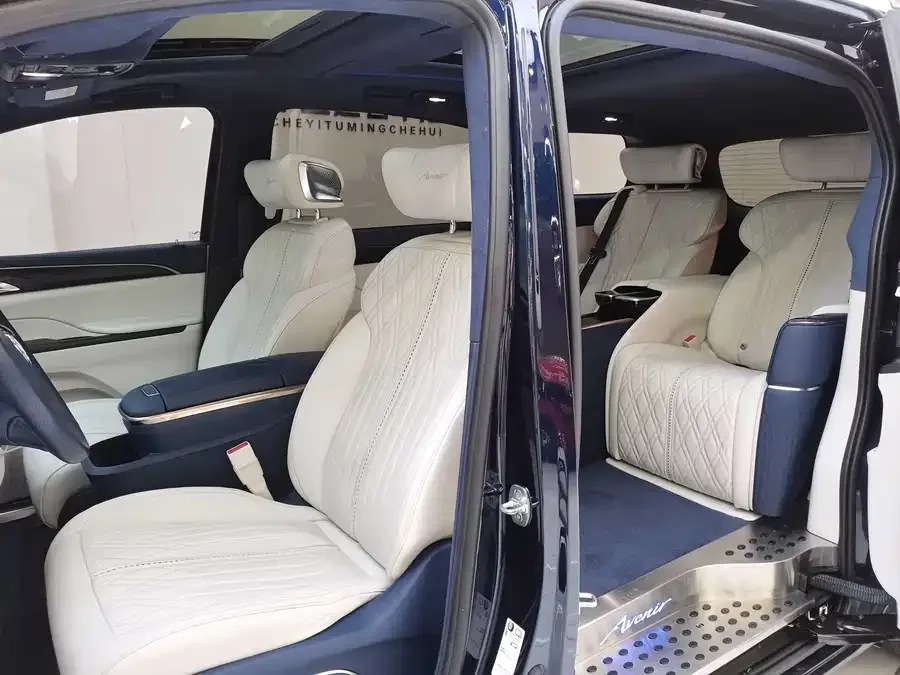 Buick GL8 2022 Avenir Four-seat Premium Edition 2022 — миниатюра 5