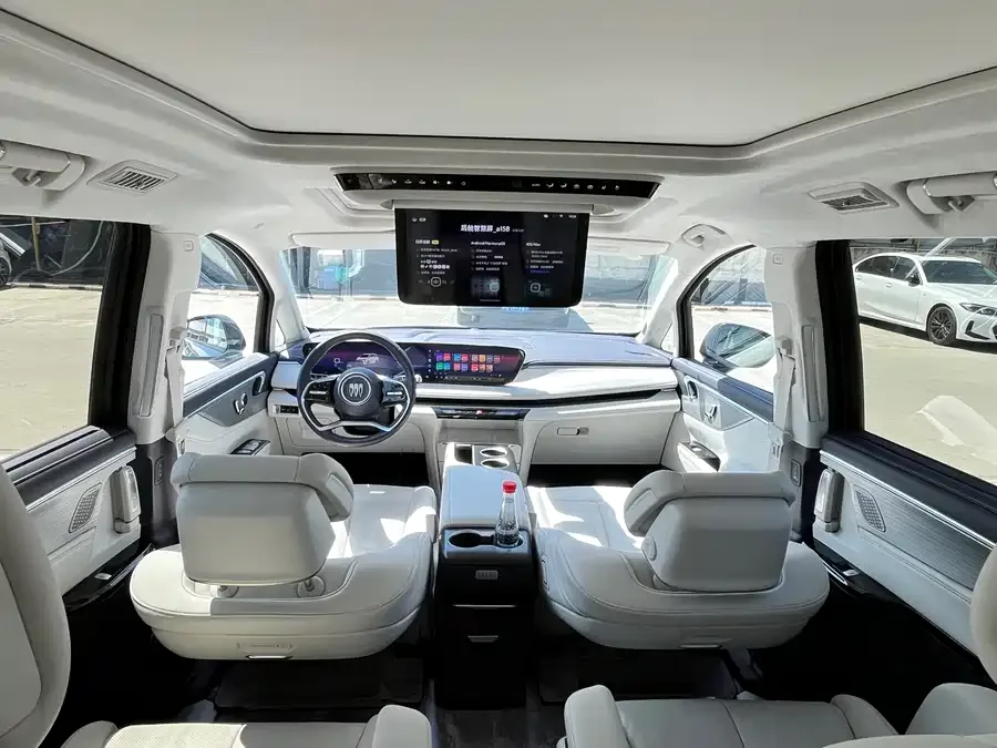 Buick GL8 New Energy Buick GL8 PHEV 2026 Land Cruiser Premium Edition 2025 — миниатюра 4