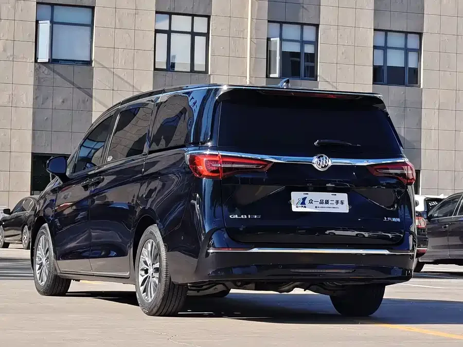 Buick GL8 2023 ES Lu Zun Premium Edition 2023 — миниатюра 2