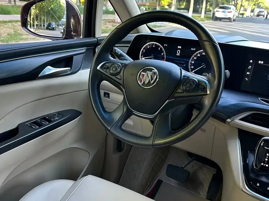 Buick GL8 2022 ES Lu Zun 653T Exclusive model 2023 — миниатюра 5