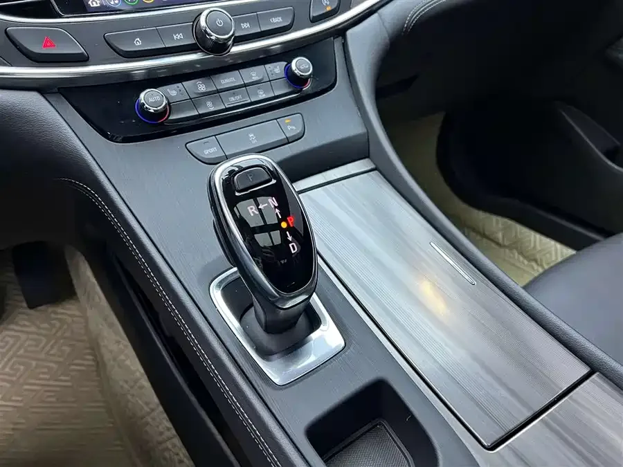 Buick LaCrosse LaCrosse 2022 652T Luxury 2022 — миниатюра 5