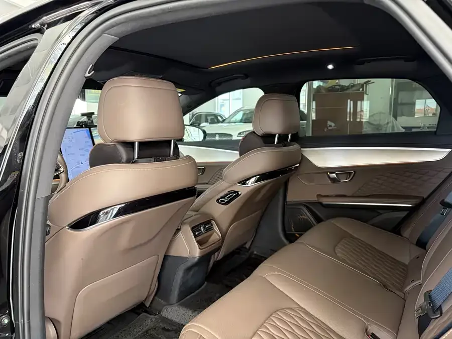 BYD Second-hand Han 2024 DM-i Honor Edition 121KM Premium Edition 2024 — миниатюра 5