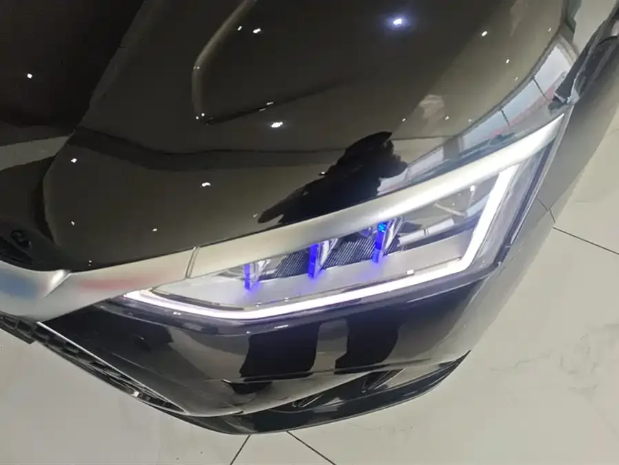 BYD Second-hand Han 2024 DM-i Honor Edition 121KM Premium Edition 2024 — миниатюра 5