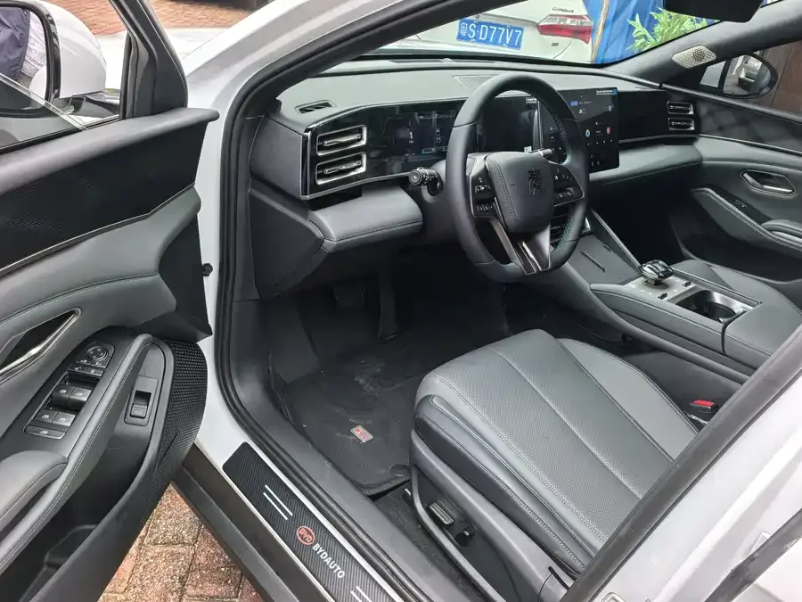 BYD Qin L Qin L 2024 DM-i 80KM Beyond Edition 2025 — миниатюра 4