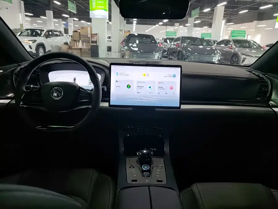 BYD Second-hand Han 2023 DM-i Champion Edition 121KM Prestige Edition 2023 — миниатюра 2
