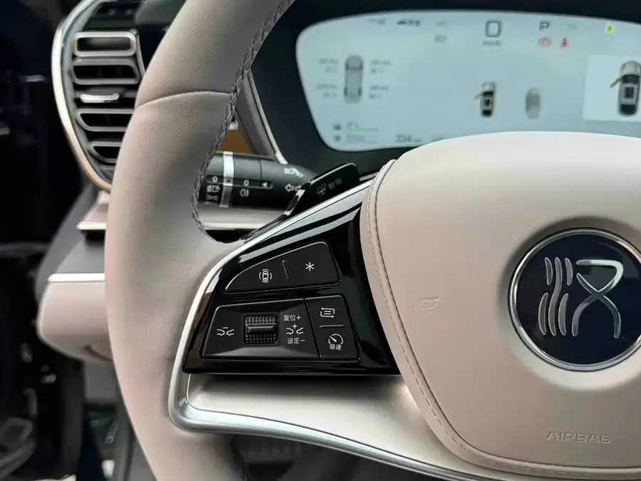 BYD Second-hand Han 2025 DM-i Intelligent Driving Edition 125KM LiDAR Flagship Model 2025 — миниатюра 5