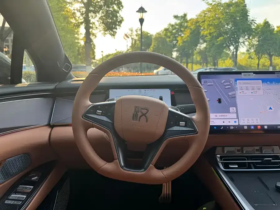 BYD Han L Han L 2025 DM-p 4WD LiDAR Flagship Model 2025 — миниатюра 5