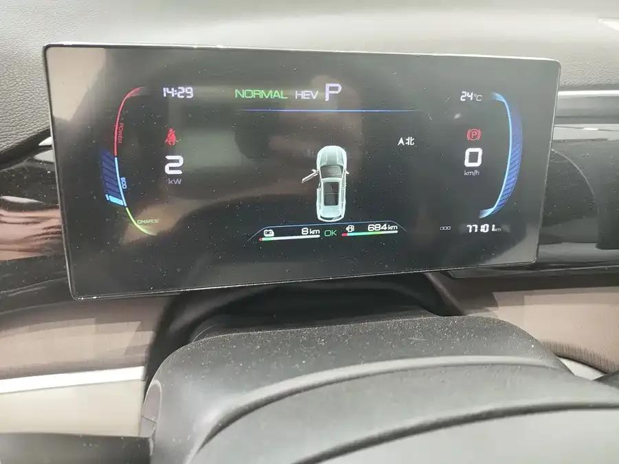 BYD Song Pro New Energy Song Pro New Energy 2022 DM-i 110km Flagship Model 2023 — миниатюра 4