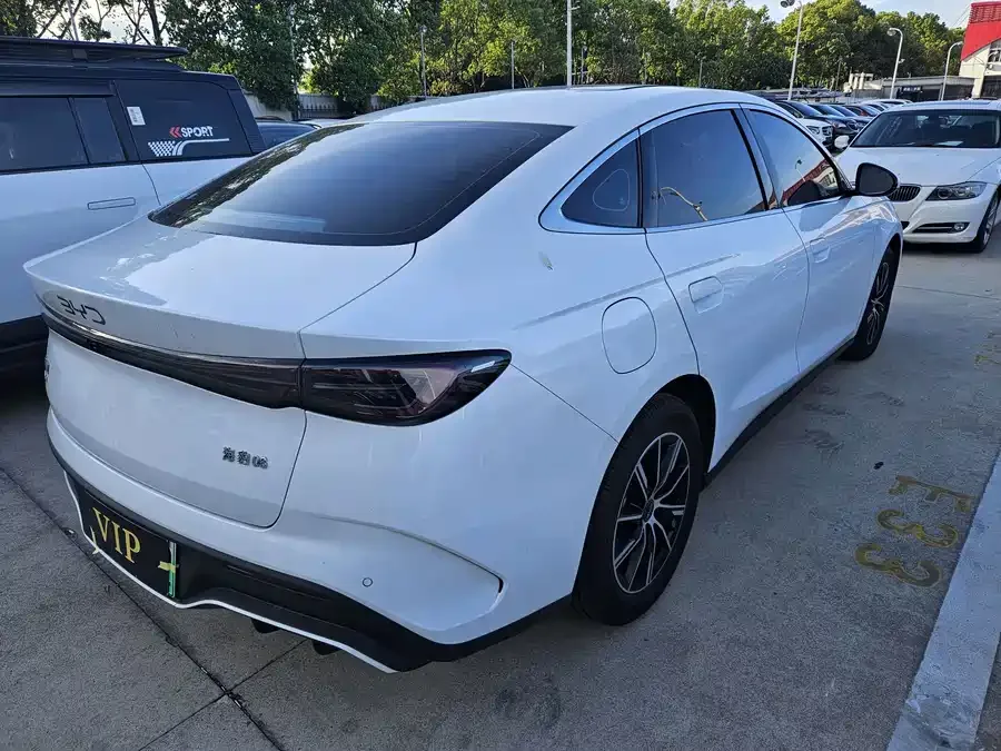 BYD Seal 06 Seal 06 2024 DM-i 120KM Premium Edition 2024 — миниатюра 3