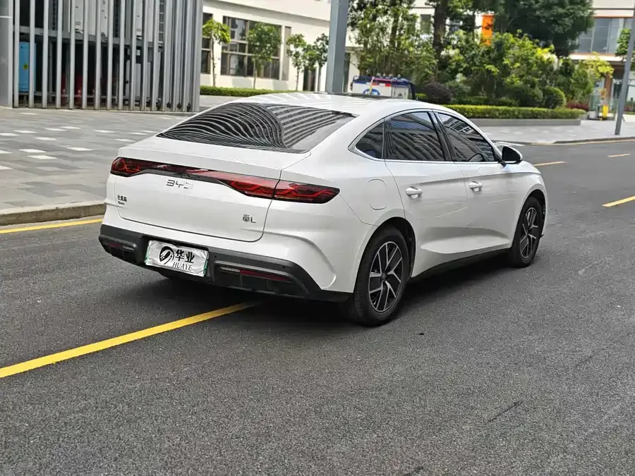 BYD Qin L Qin L 2024 DM-i 80KM Beyond Edition 2024 — миниатюра 3