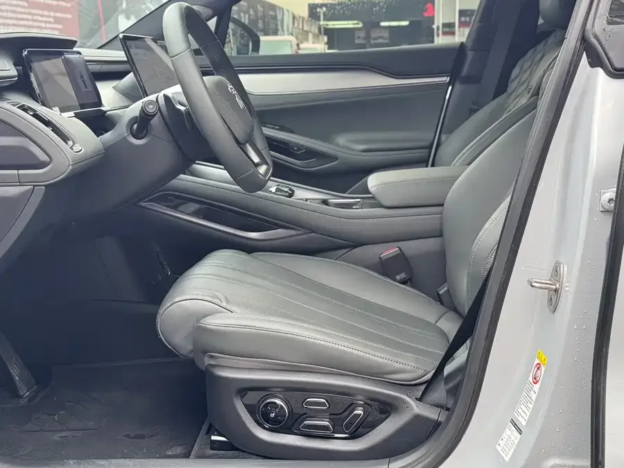 BYD Song L EV Song L EV 2025 Intelligent Driving Edition 662KM Laser Radar Excellence Edition 2025 — миниатюра 4
